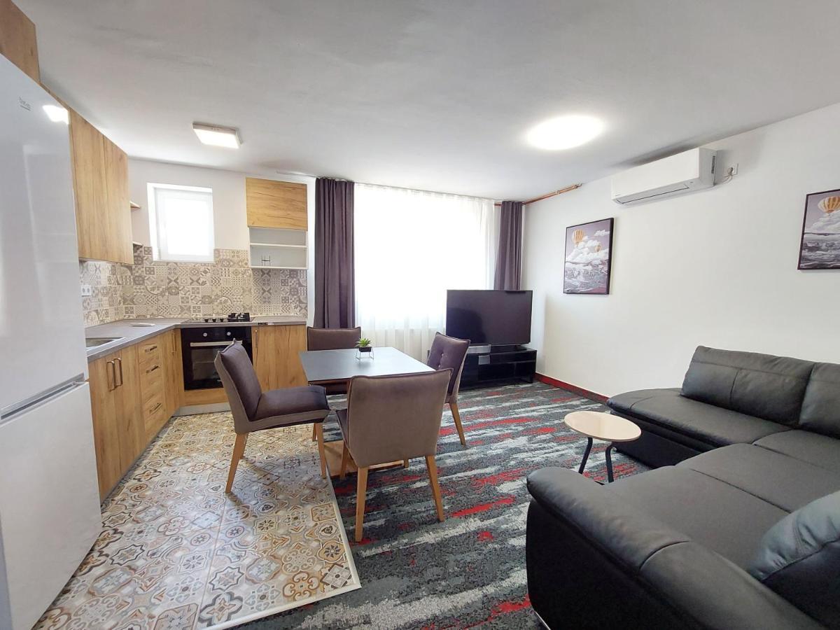 Mb Apartmani SJJ Esterno foto