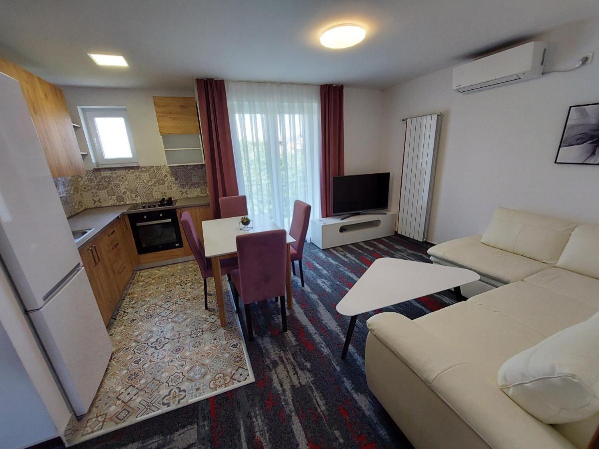 Mb Apartmani SJJ Esterno foto