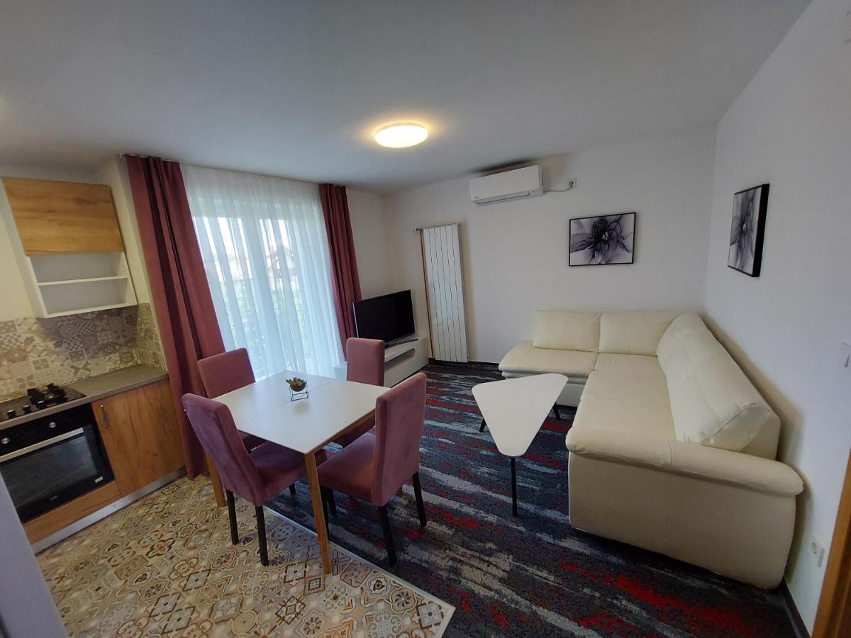 Mb Apartmani SJJ Esterno foto